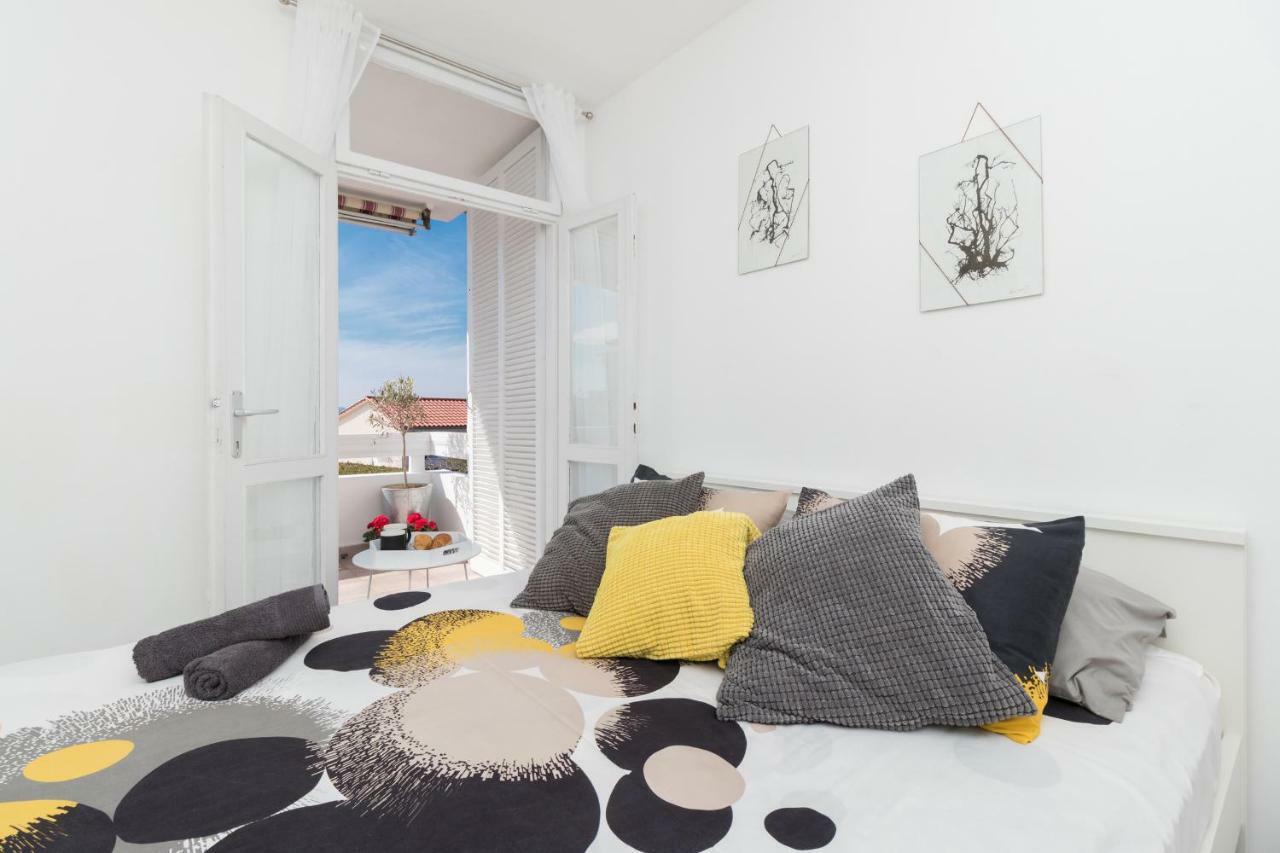 Apartman Roko Petrcane Exterior foto