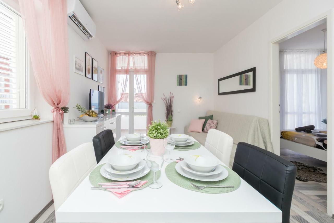 Apartman Roko Petrcane Exterior foto