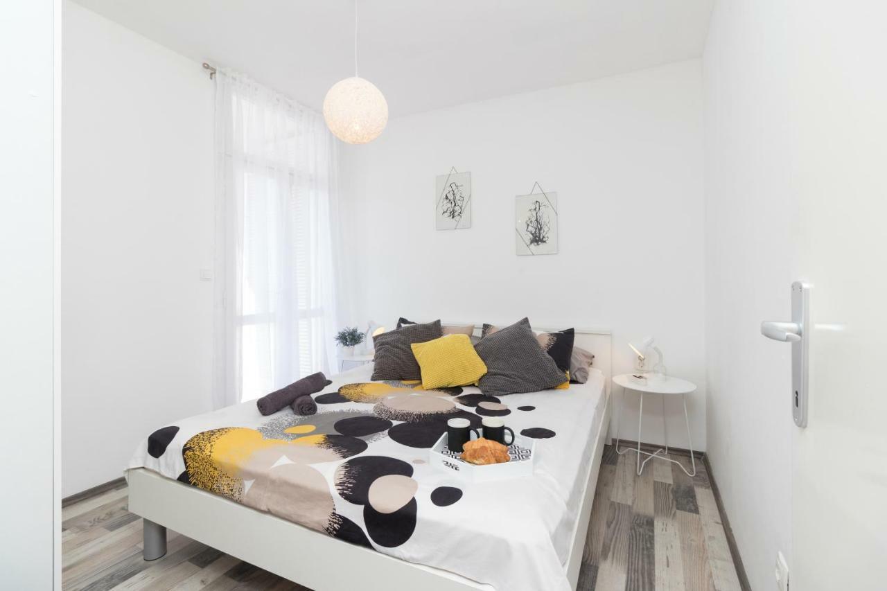 Apartman Roko Petrcane Exterior foto